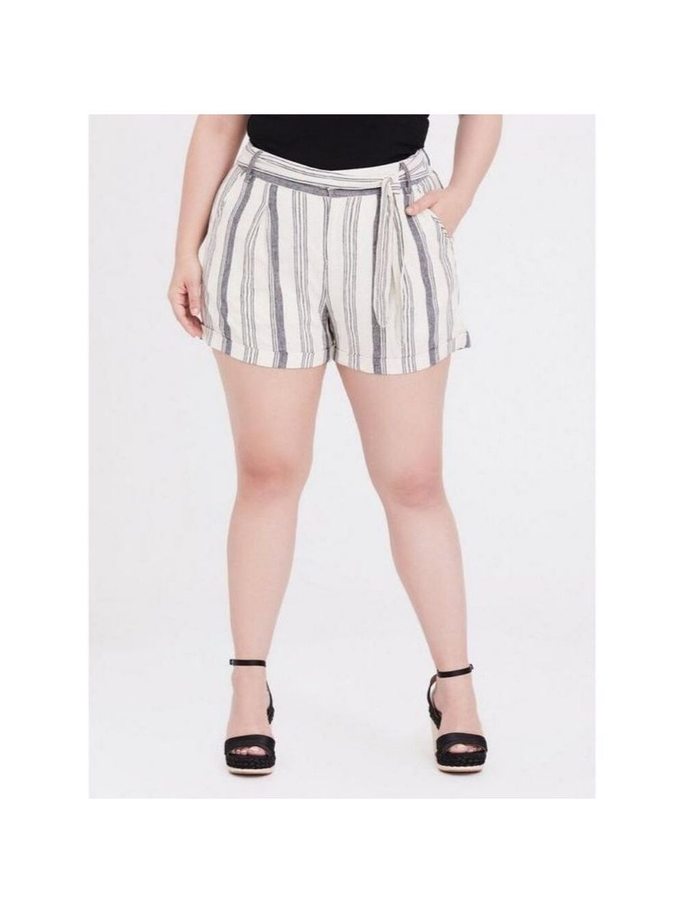 NWT Torrid Cream & Black Striped Hi-Rise Linen Short